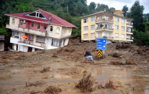 APTOPIX Turkey   Landslide